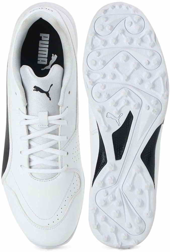 Puma men's evospeed one8 hot sale r white cricket shoes