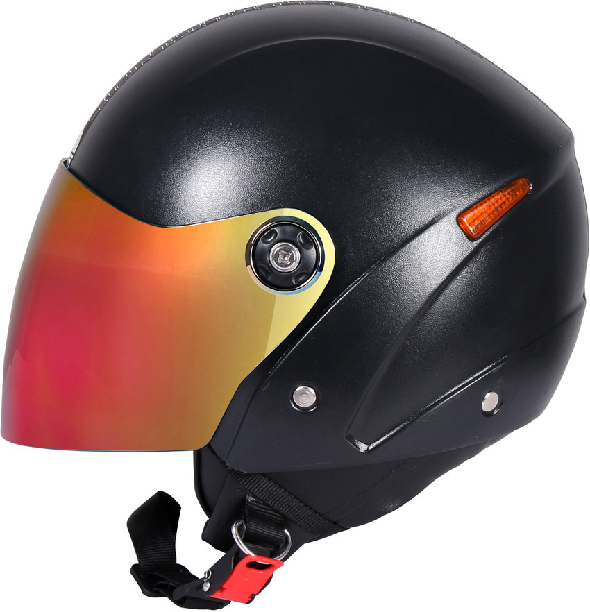 Half helmet shop with glass