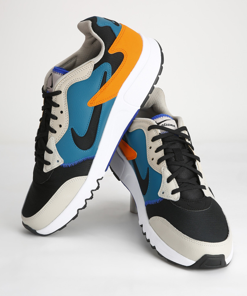 Nike atsuma hot sale