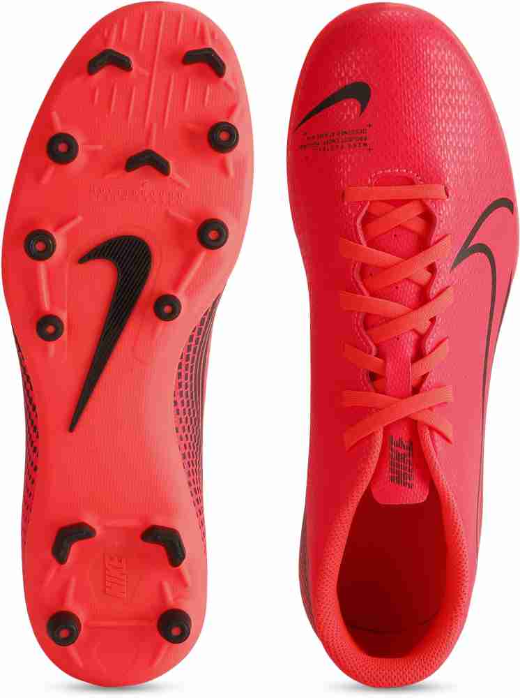 NIKE Mercurial Vapor 13 Club IC Football Shoes For Men - Buy NIKE Mercurial  Vapor 13 Club IC Football Shoes For Men Online at Best Price - Shop Online  for Footwears in India