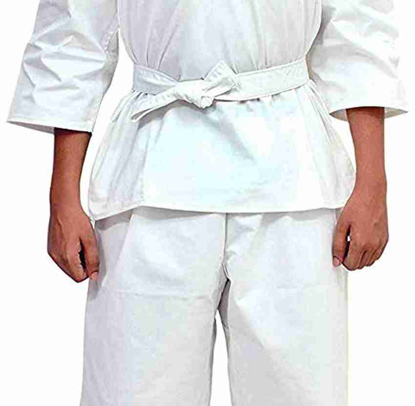 White hotsell belt karate