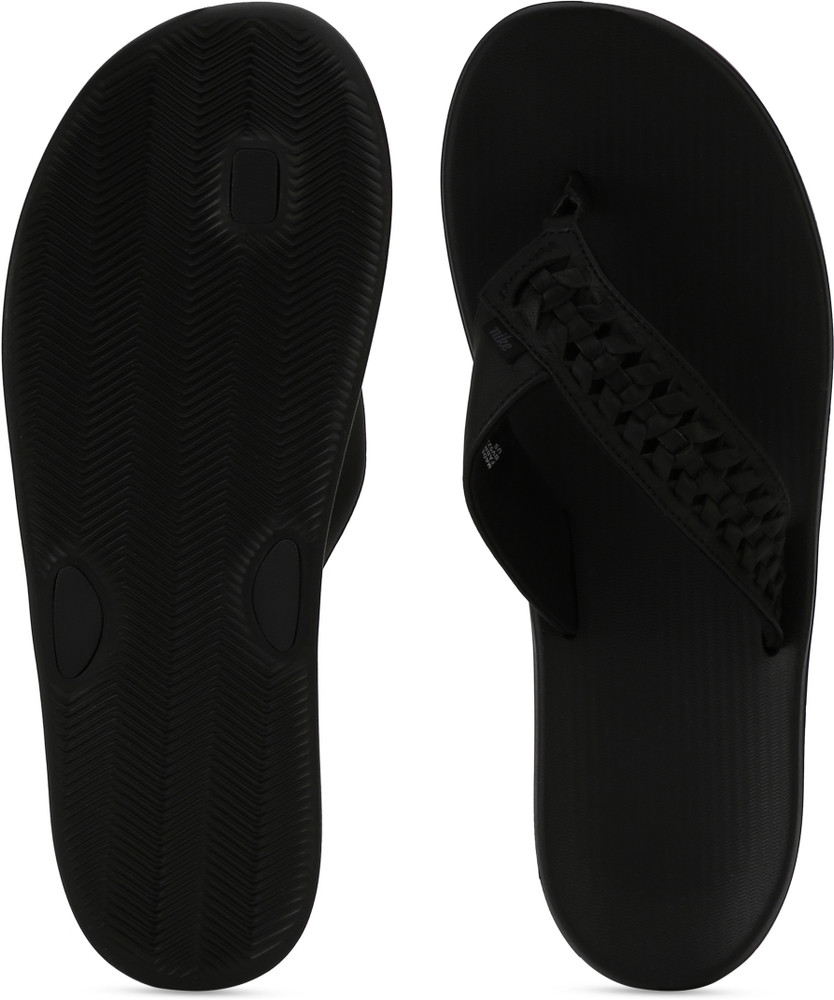 Buy NIKE Men NIKE KEPA KAI THONG 2 LEA Flip Flops Online at