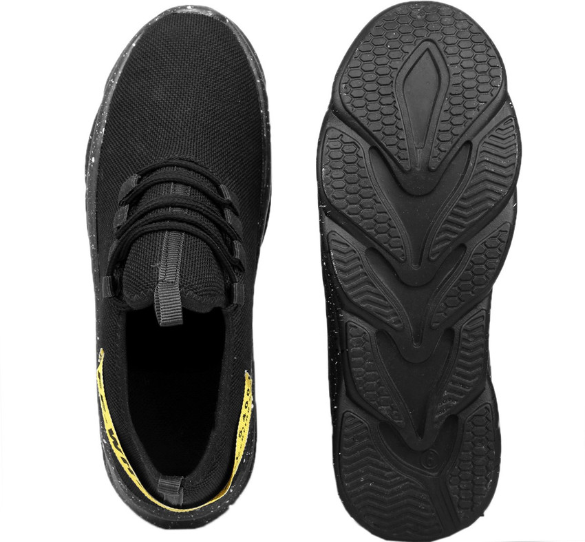 Aggregate more than 123 black horse sport shoes super hot kenmei.edu.vn