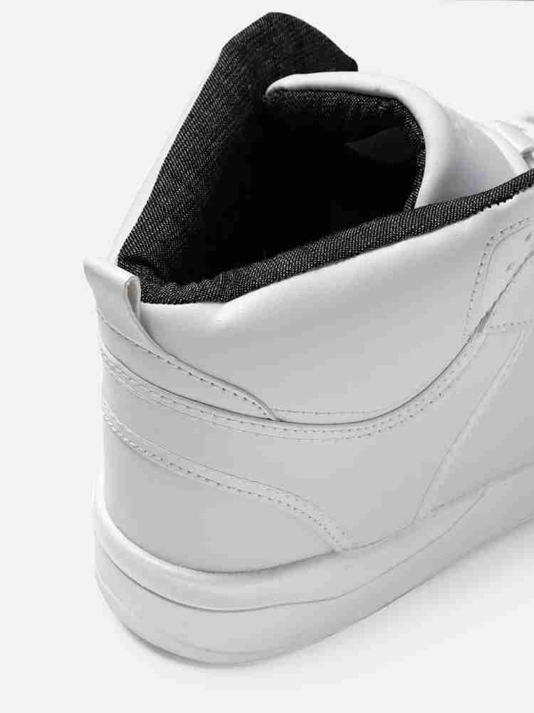 Hrx white pro on sale sneakers