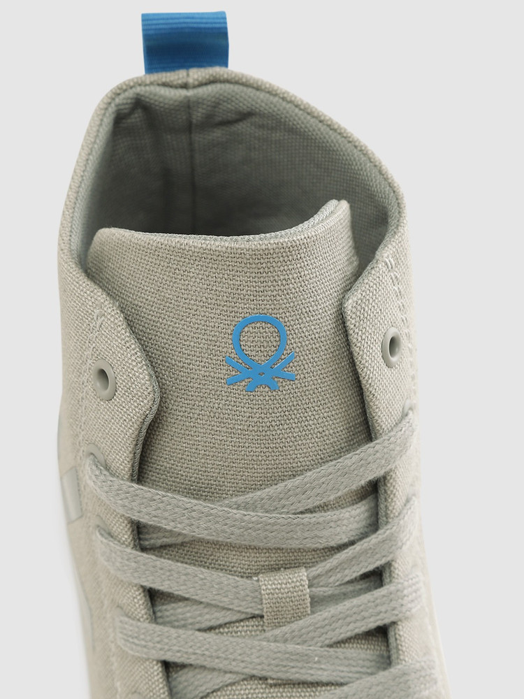 United Colors of Benetton Men Grey Solid Mid Top Sneakers Sneakers