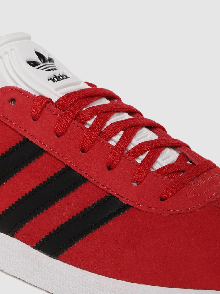 ADIDAS ORIGINALS Men Red Solid Gazelle Suede Sneakers Sneakers For