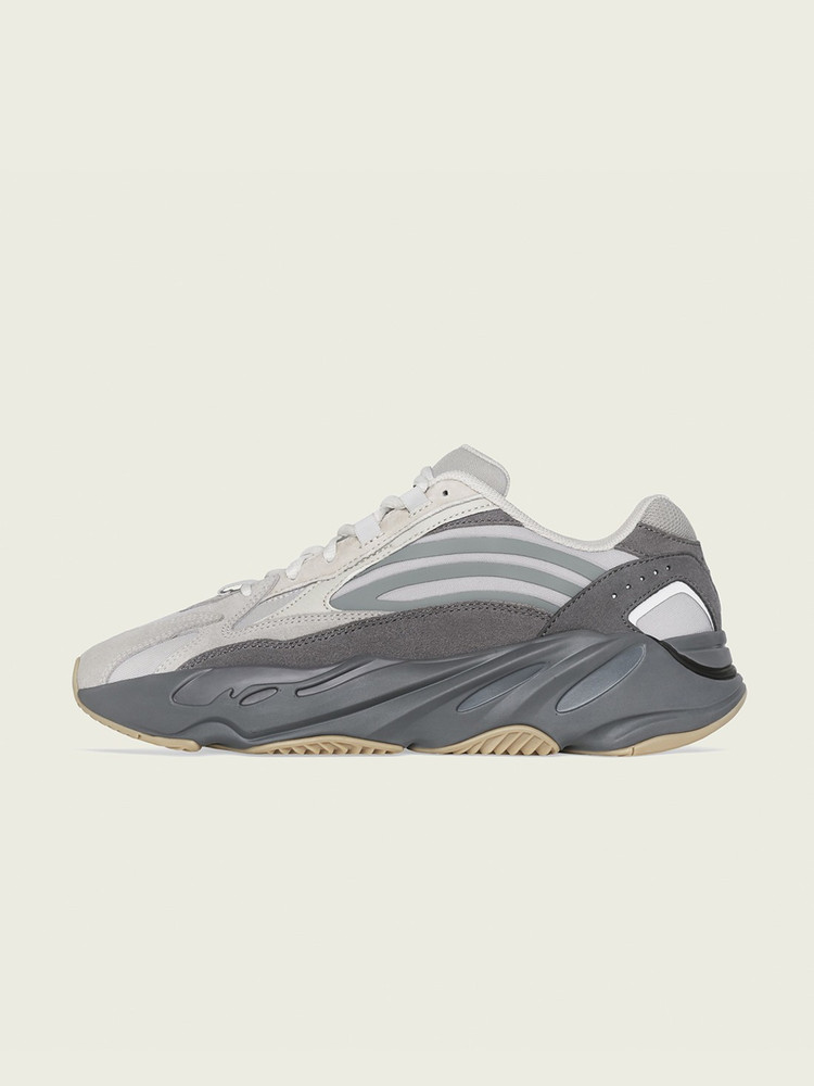 Yeezy 700 shop v2 og