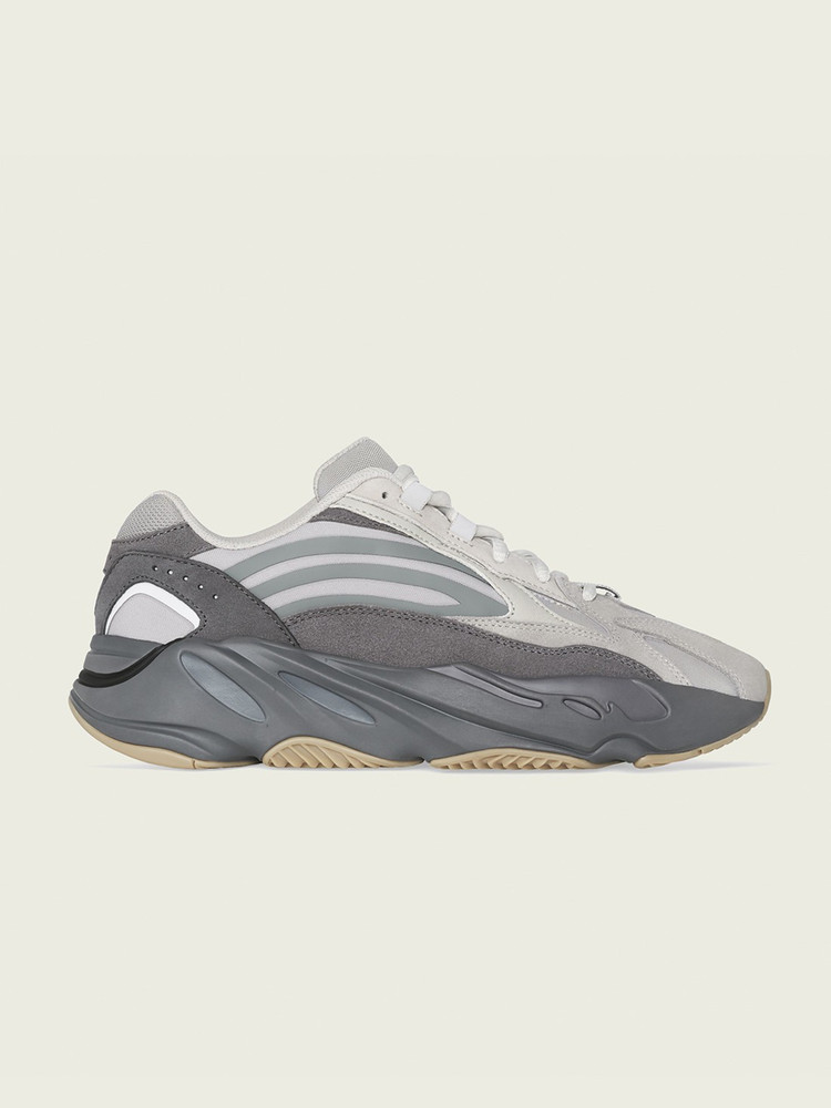ADIDAS ORIGINALS Originals Men Grey YEEZY Boost 700 V2 TEPHRA Shoes Sneakers For Men Buy ADIDAS ORIGINALS Originals Men Grey YEEZY Boost 700 V2 TEPHRA Shoes Sneakers For Men Online at