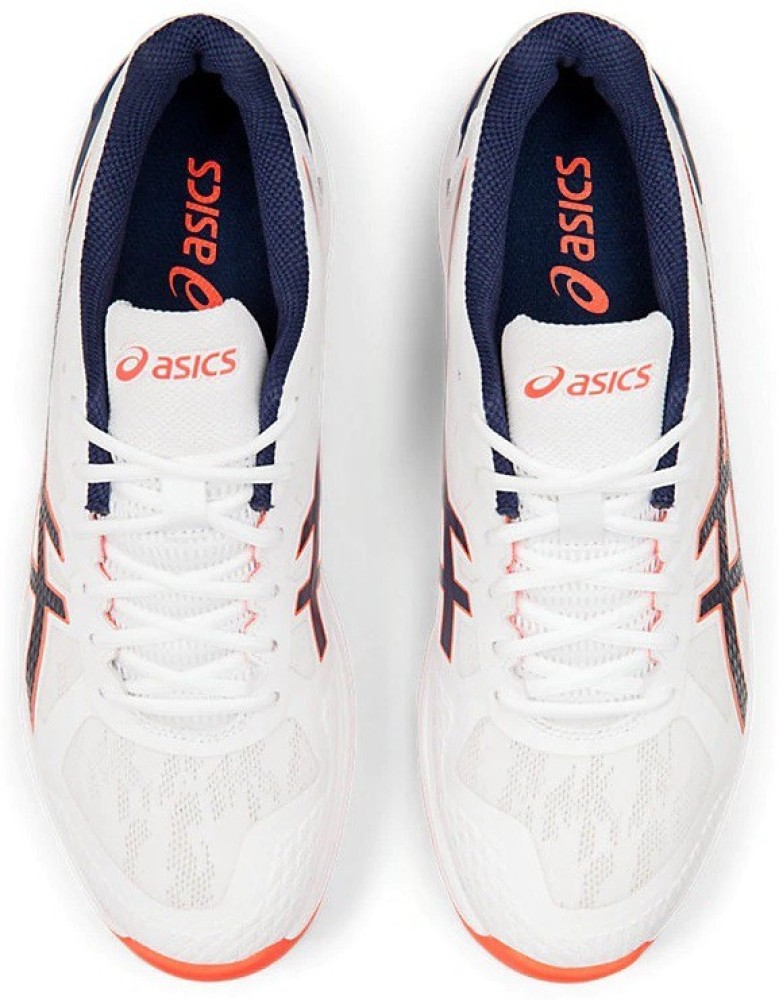 Asics cricket store shoes flipkart