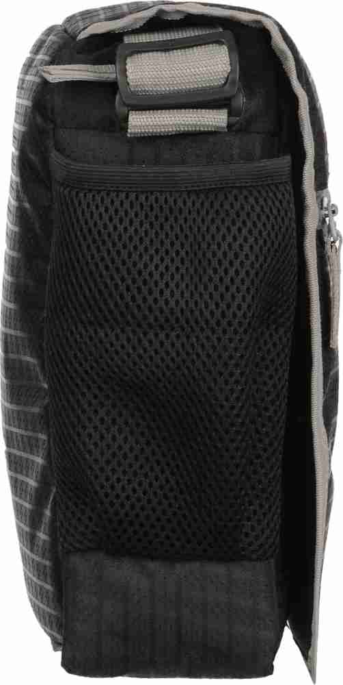 Flipkart blubags Polyester 2 Side Pocket Cross Body Bag for