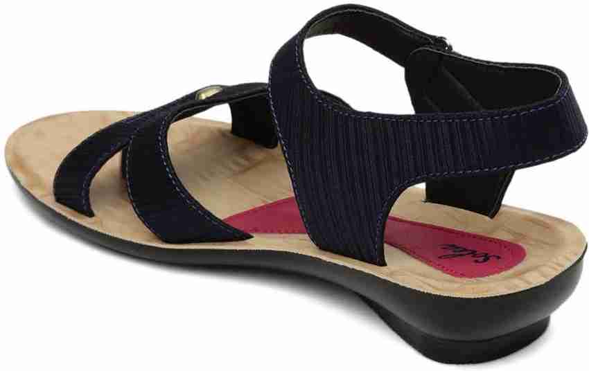 Paragon solea shop flipkart