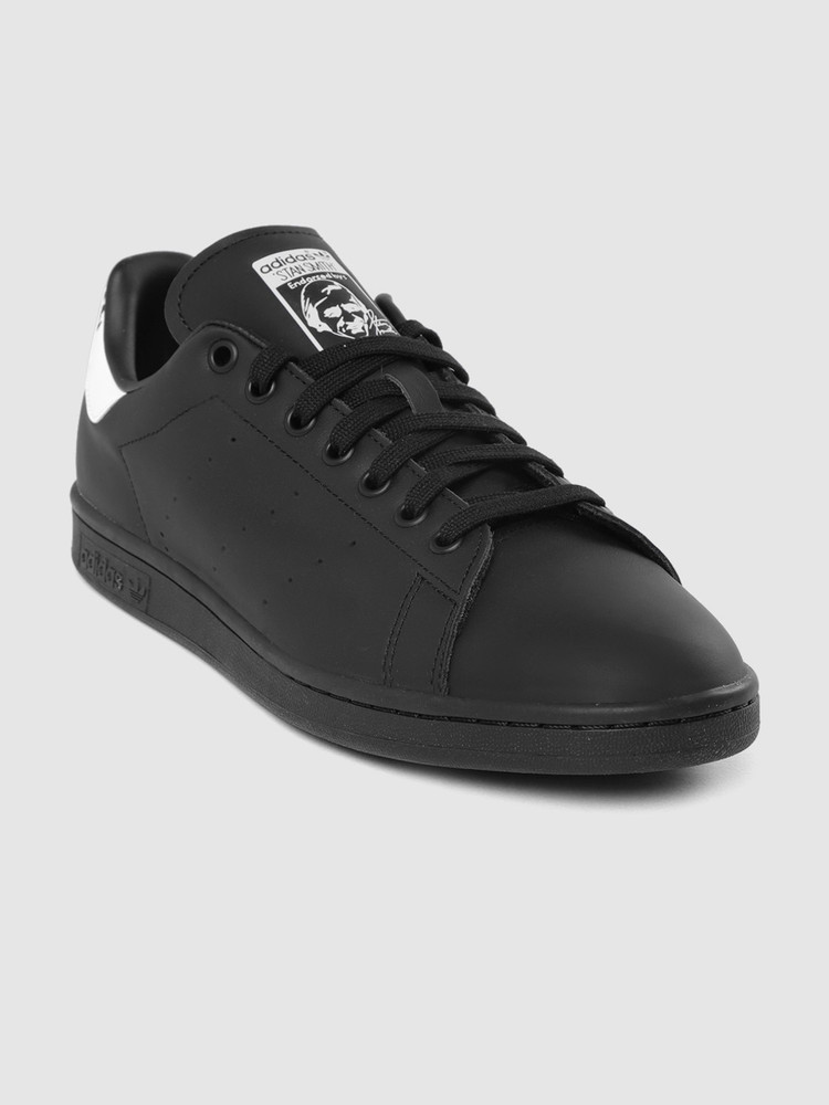 Stan smith all black hotsell
