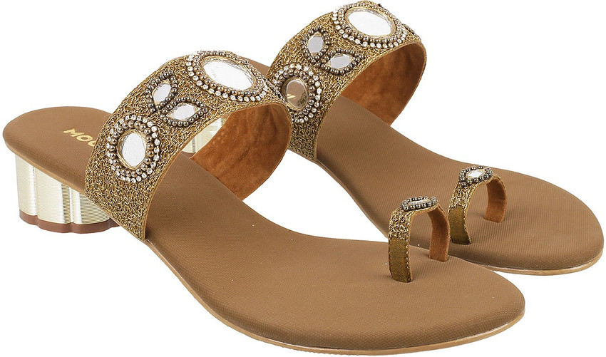 Mochi chappal ladies shop