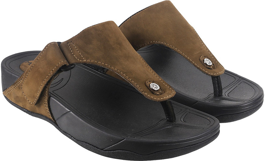 Attarintiki daredi slippers brand name sale