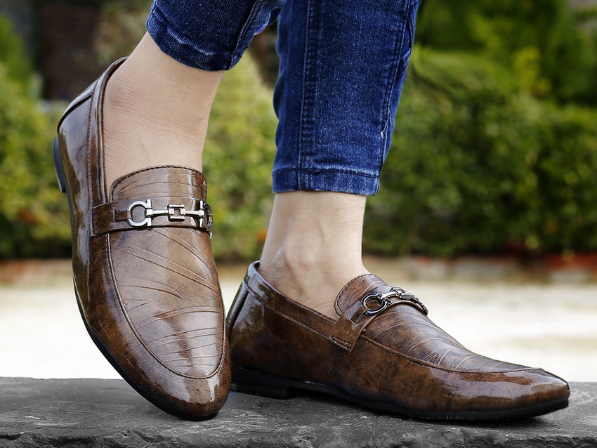 Loafer sales shining shoes