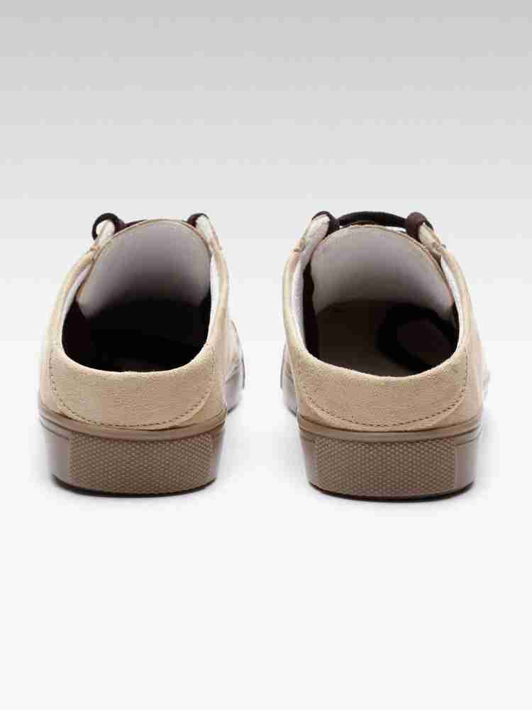 Street style store shoes hot sale