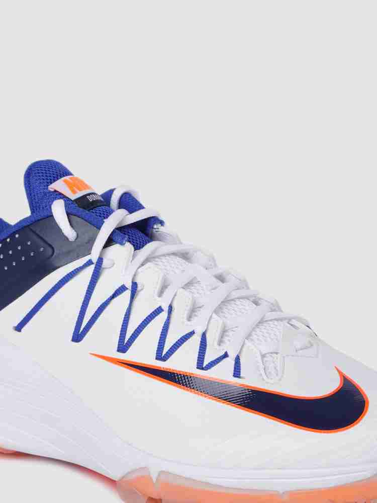 Nike cricket shoes outlet flipkart