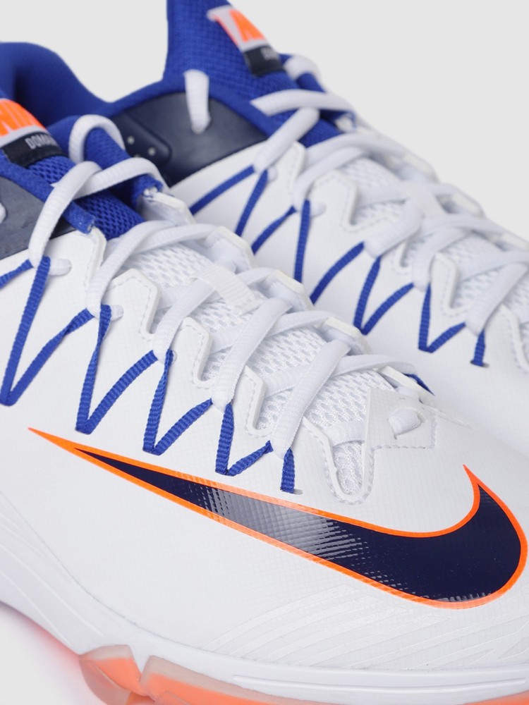 Nike cricket store shoes flipkart