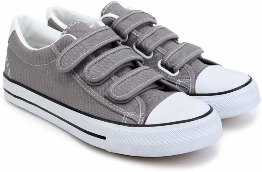 Mens canvas velcro top shoes