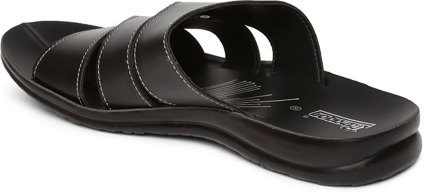 Sandal hotsell paragon chappal