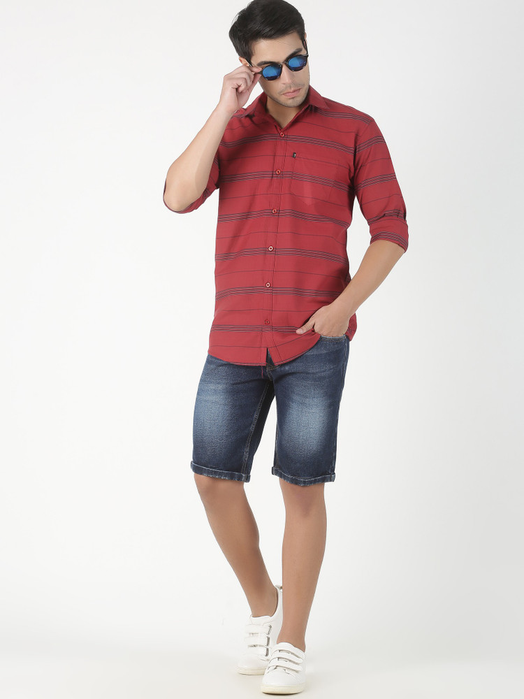 Bermudas rojas store