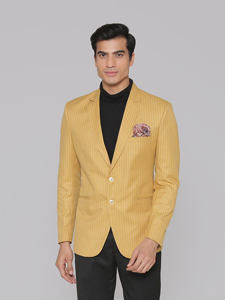 Manq blazers top