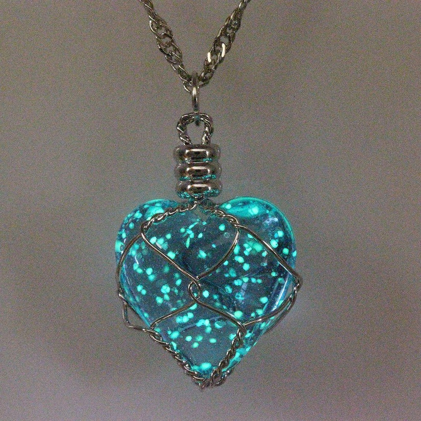 Crystal heart necklace glow in dark sale