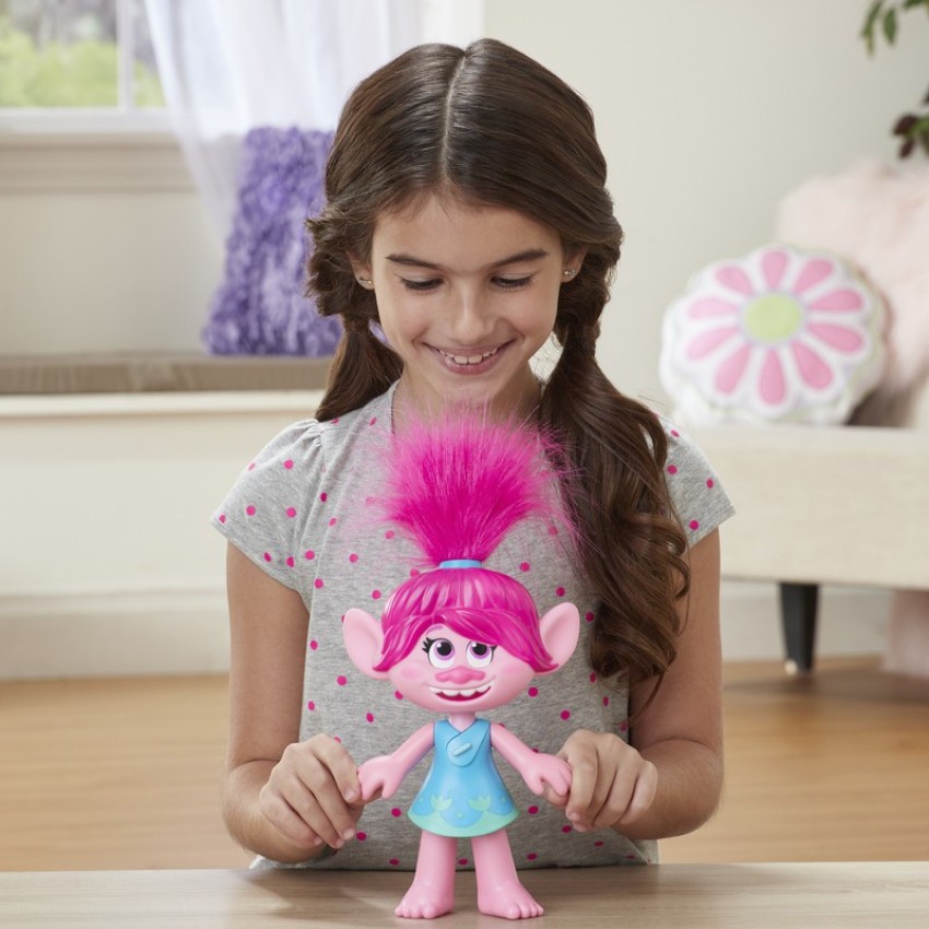 DreamWorks Trolls World Tour Pop-to-Rock Poppy Singing Doll Age 4+ Hasbro