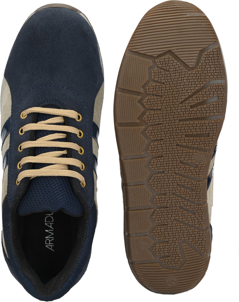Nike canvas hot sale shoes snapdeal
