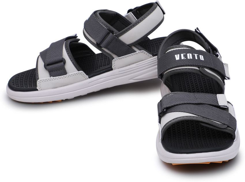 Vento online chappal price