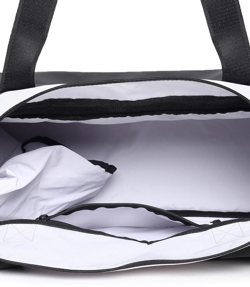Nike Radiate Waterproof material Shoulder Bag Large Capacity Gym
