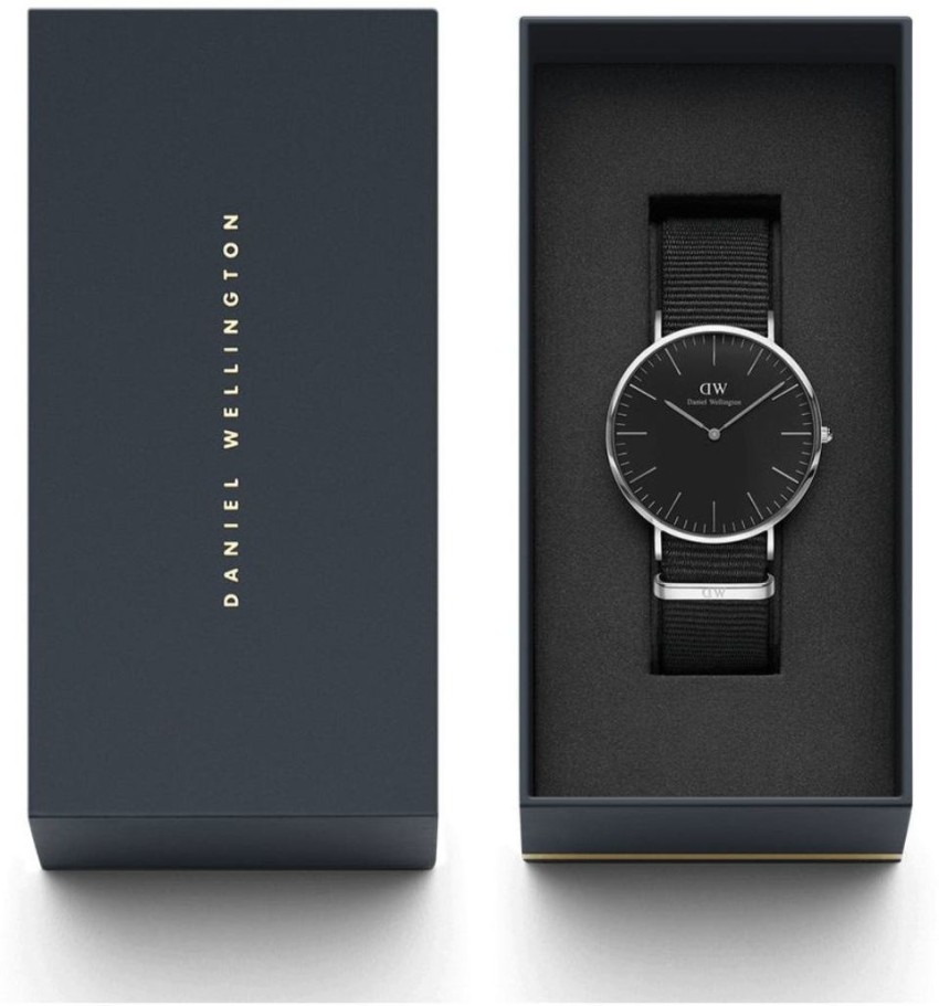 DANIEL WELLINGTON Classic Cornwall Black color Round 40 mm