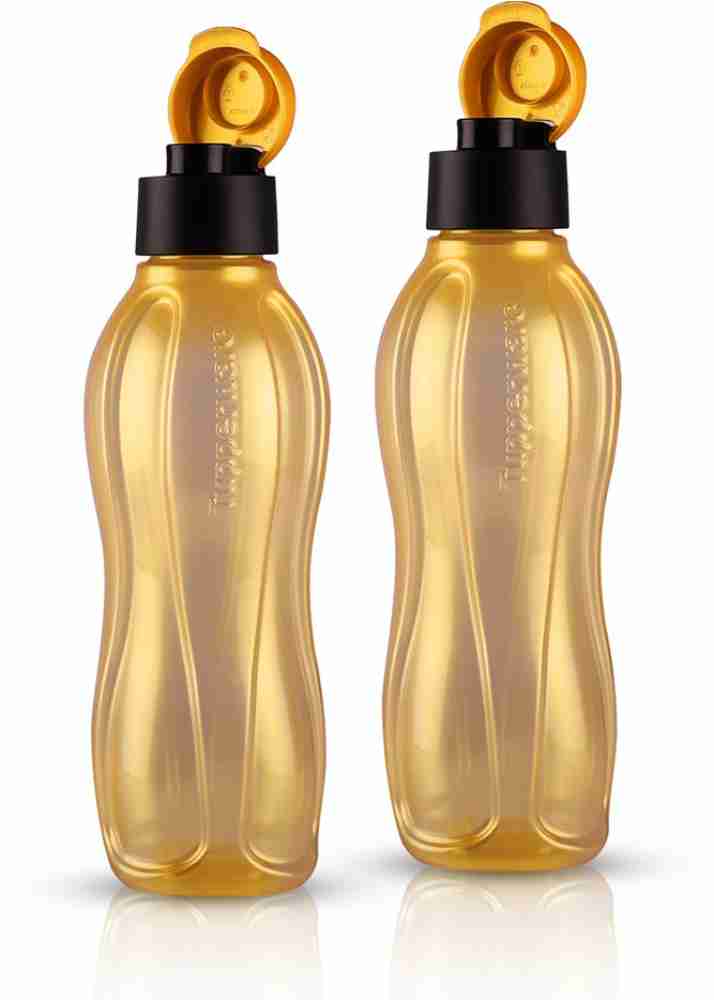 https://rukminim2.flixcart.com/image/850/1000/k9a8tjk0/bottle/9/r/7/750-aquasafe-water-bottle-750-ml-gold-2-pcs-11143934-tupperware-original-imafr3s266pjppct.jpeg?q=20