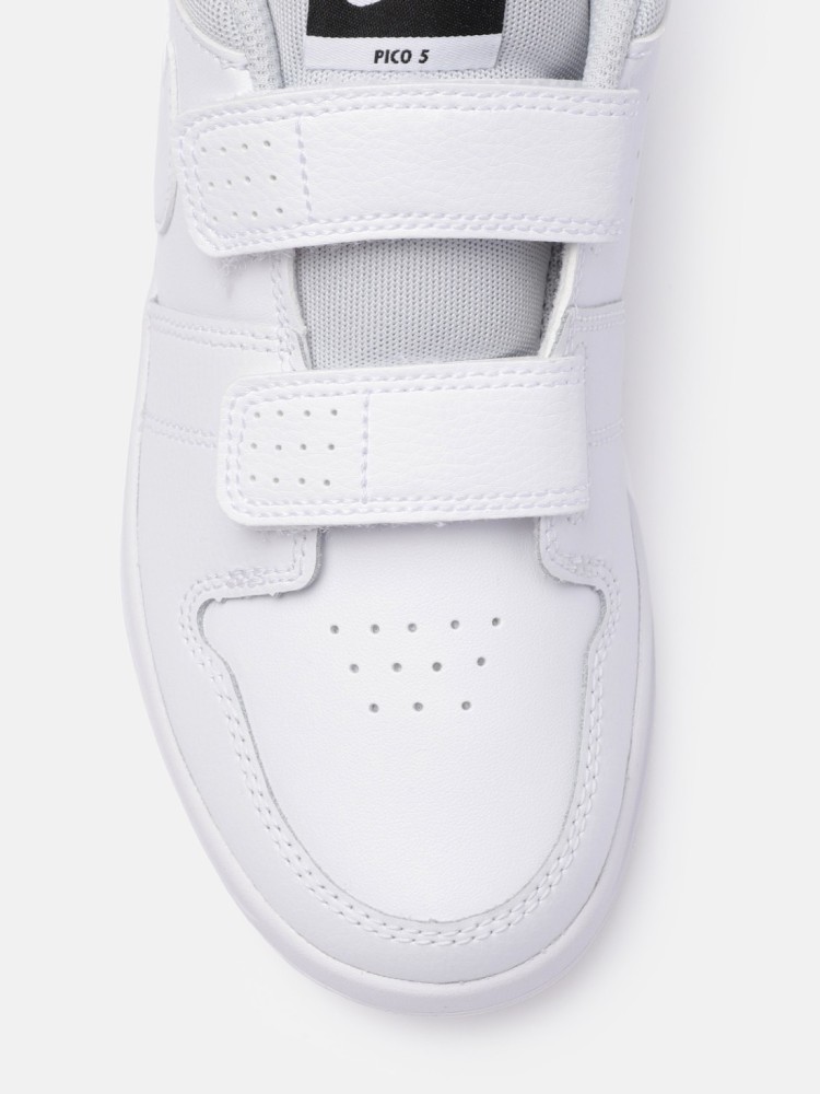 Nike tennis shoes store with velcro straps