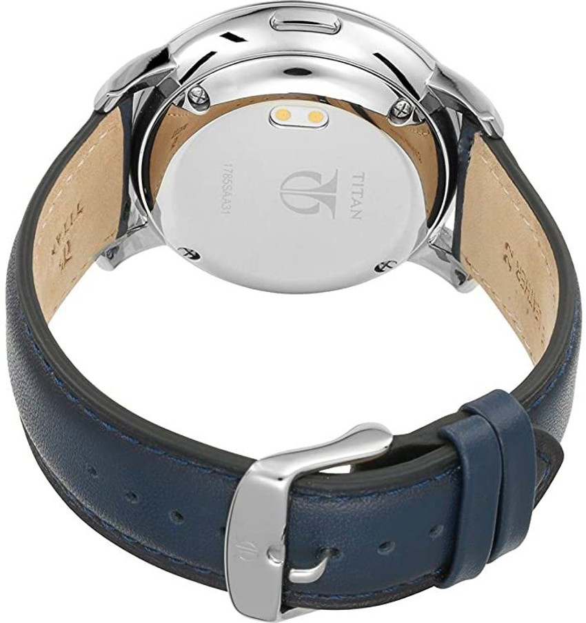 Titan connected clearance price