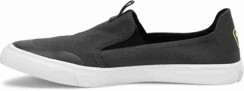 Puma men's lazy knit best sale slip on idp sneakers