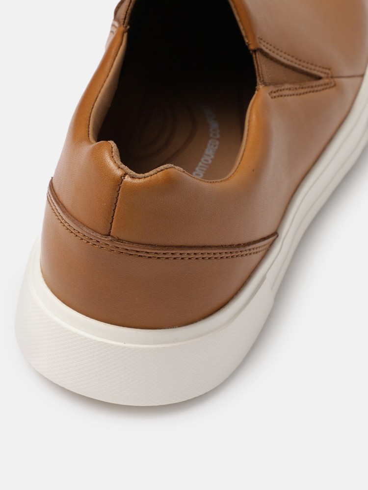 clarks leather sneakers