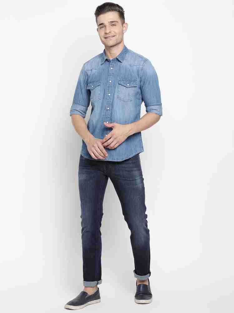 Light blue jeans on sale and shirt combination