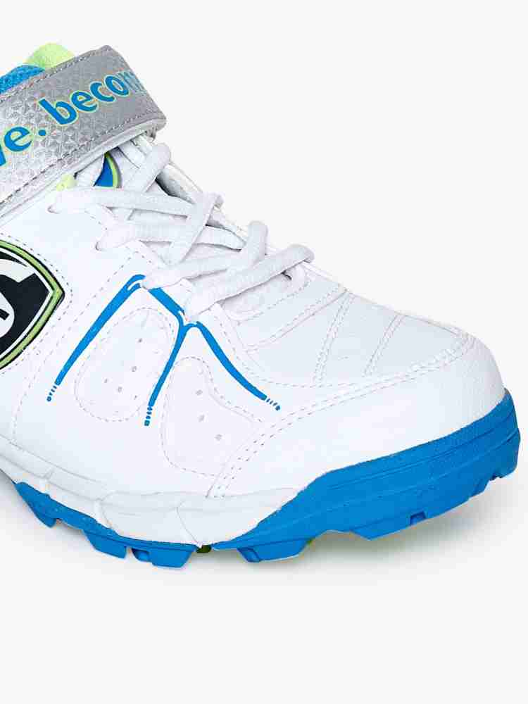 Sg cricket sales shoes flipkart