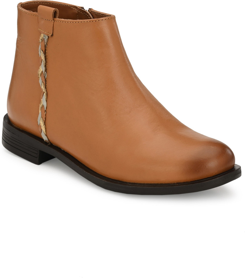 Flat boots for womens online india deals