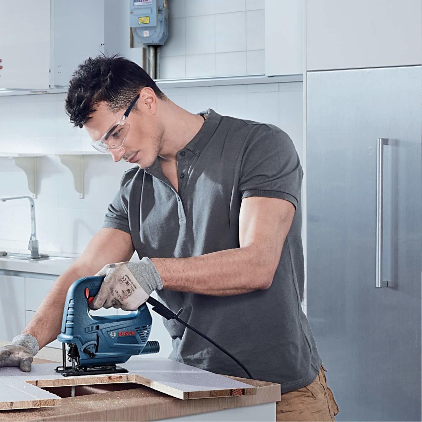 Bosch jigsaw gst deals 700