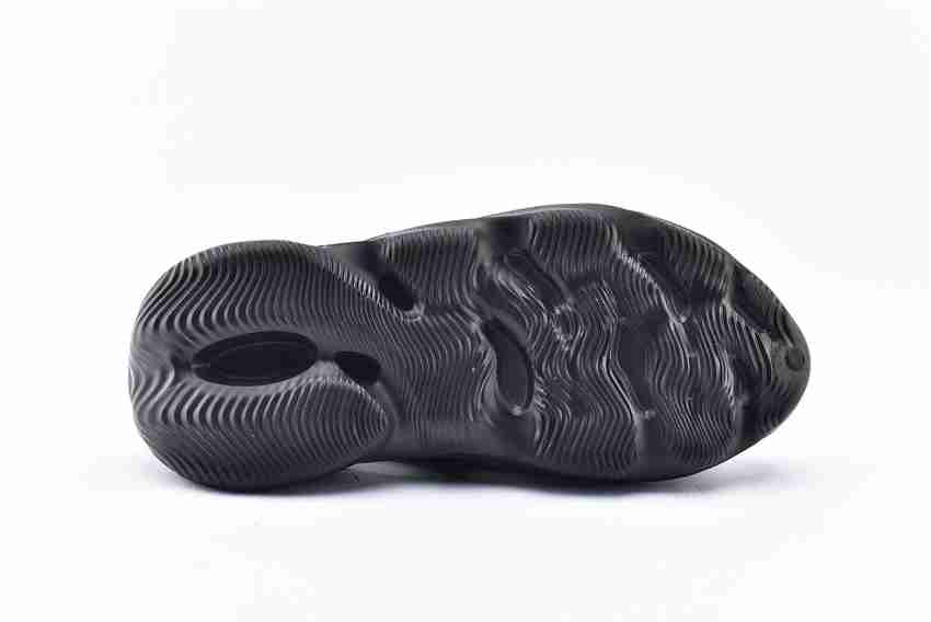 Yeezy 700 flipkart on sale