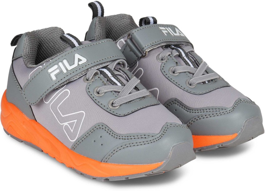 Fila deals velcro sneakers