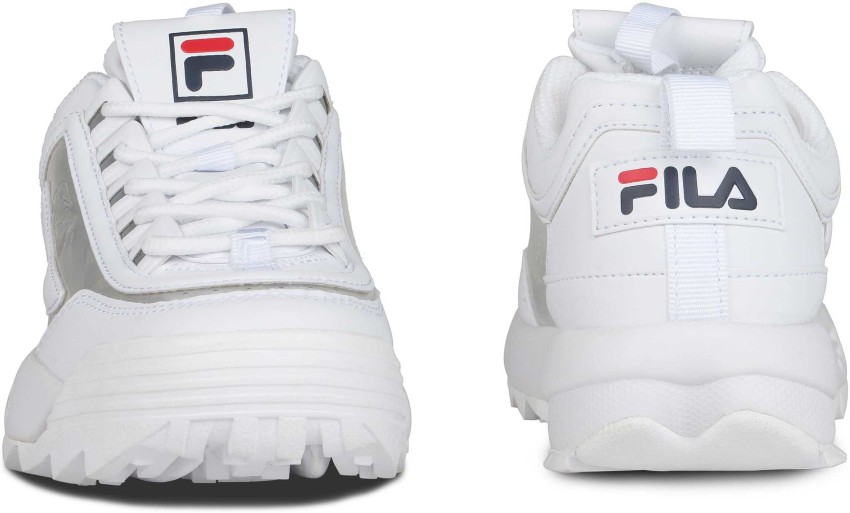 Fila sneaker sale disruptor low white