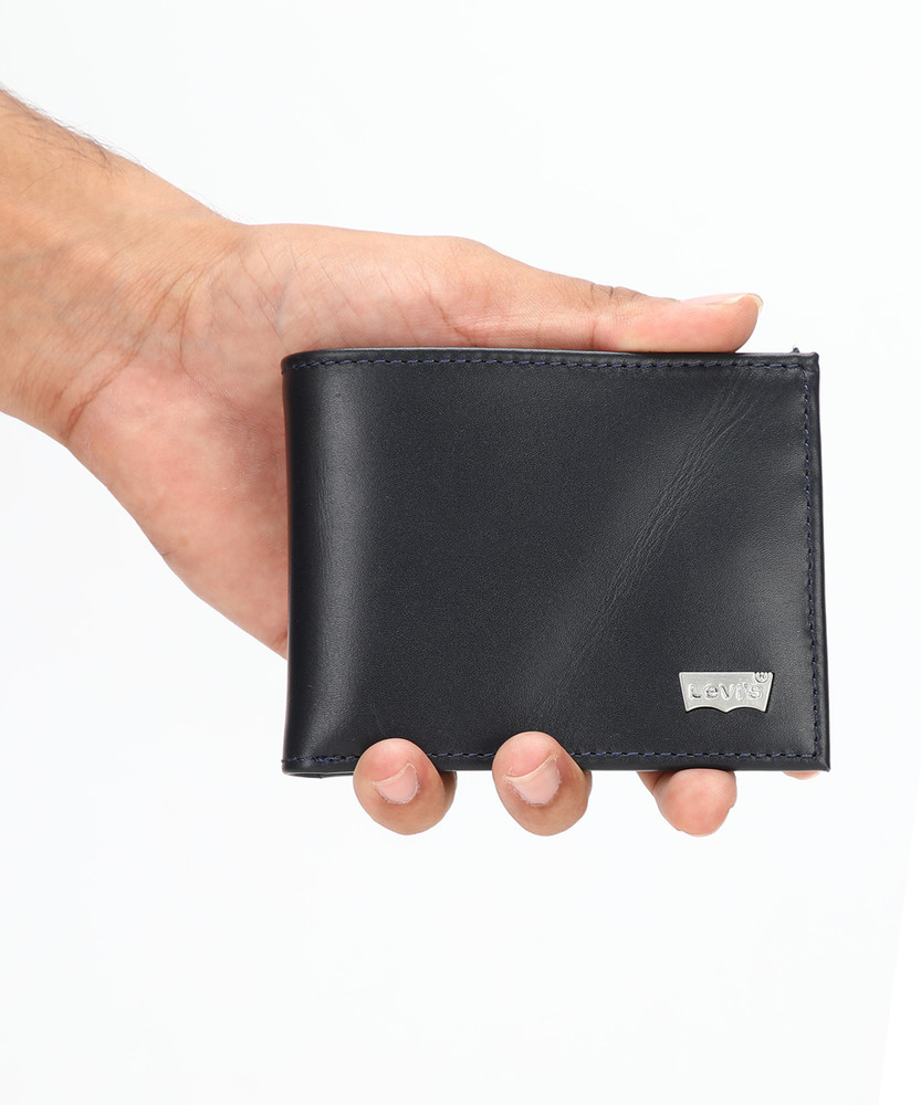 Levis purse deals
