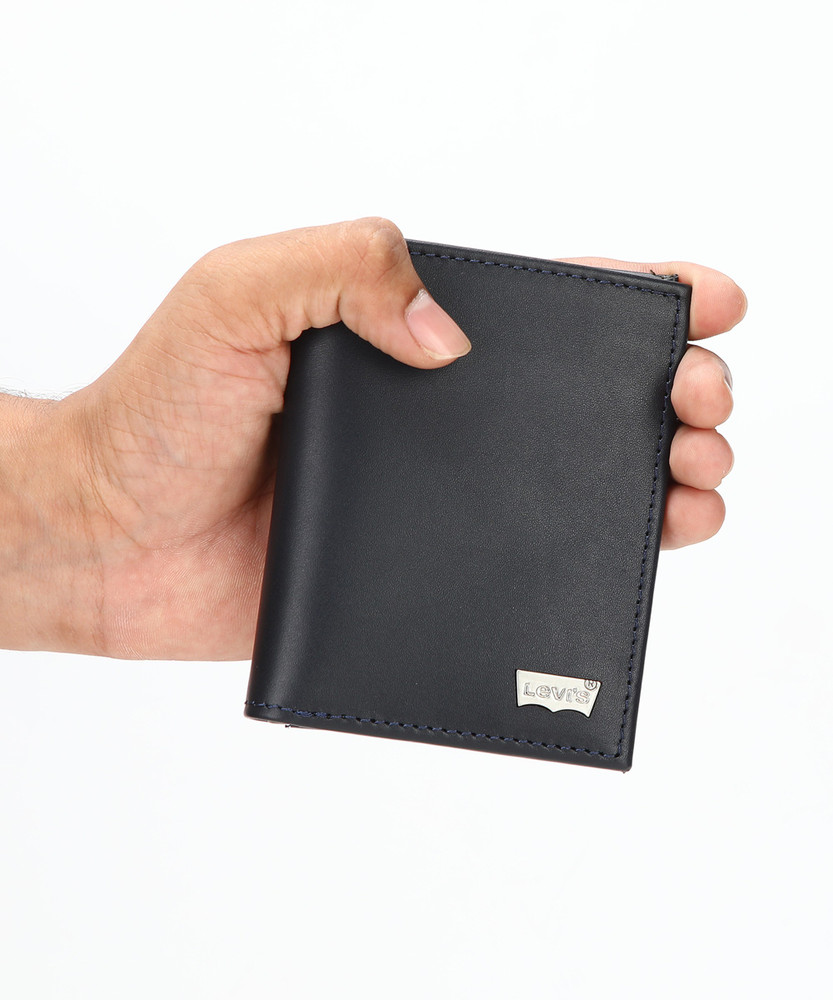 Purse levis sales