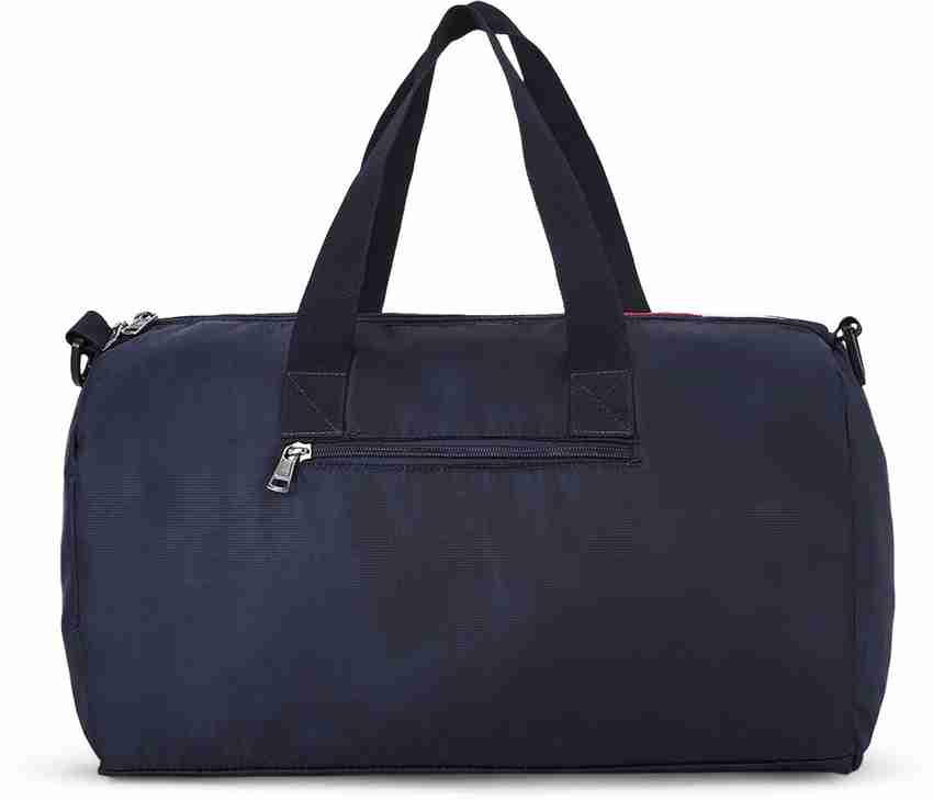 Tommy hilfiger sales duffle bag india