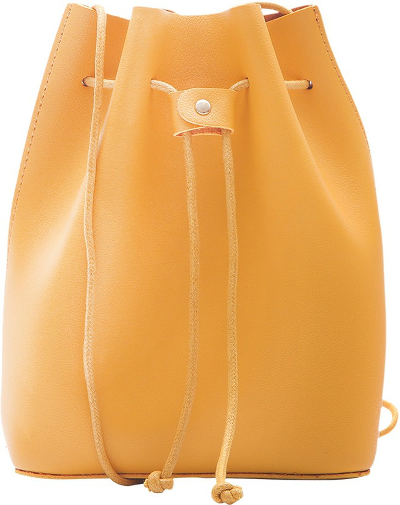 Bucket bag flipkart deals