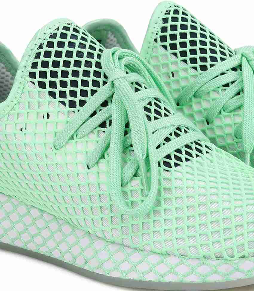Deerupt running shoes top