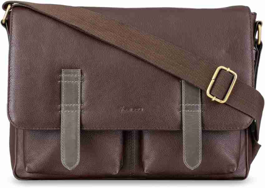 Medium sized messenger hot sale bag